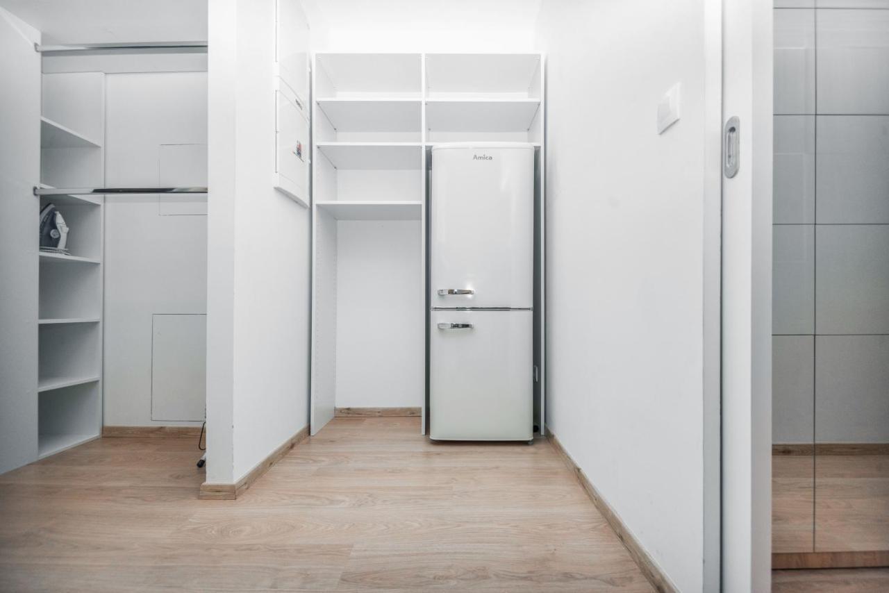 City Center Apartment - Modern & Elegant Bratysława Zewnętrze zdjęcie