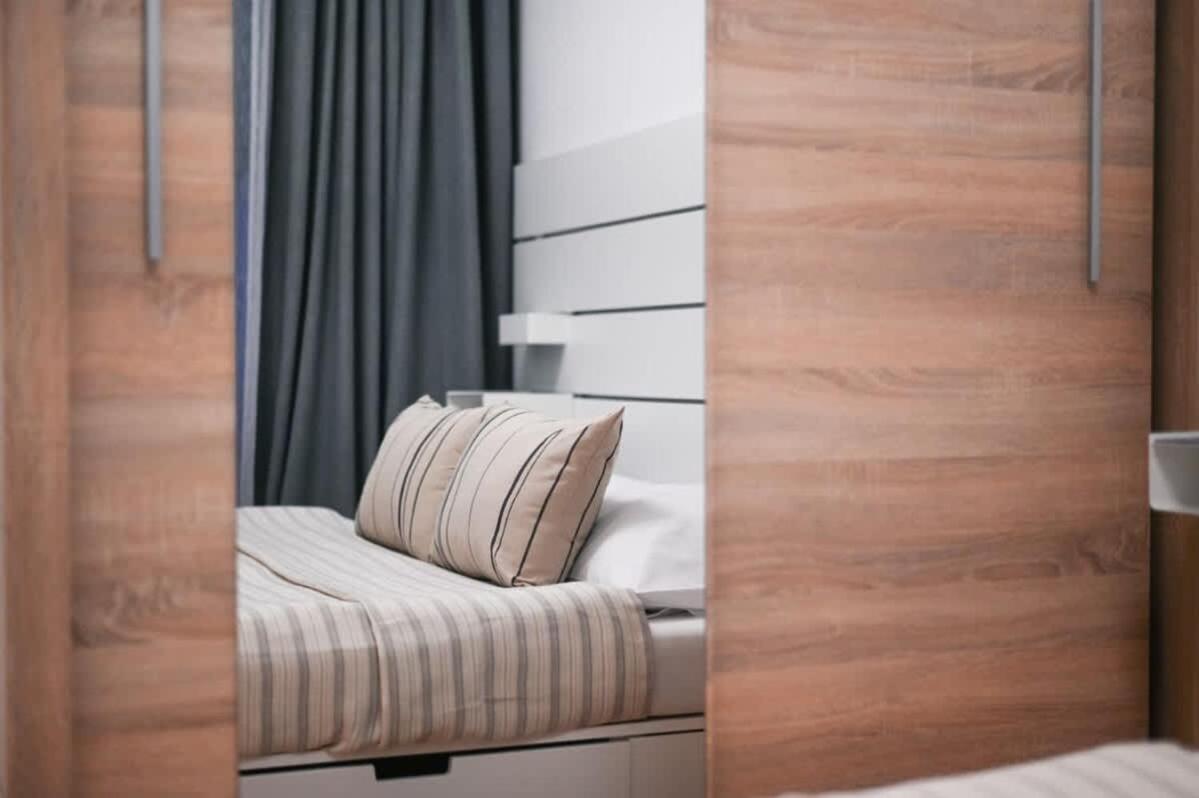 City Center Apartment - Modern & Elegant Bratysława Zewnętrze zdjęcie